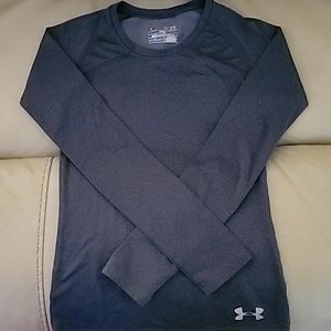 UnderArmour Cold gear grey long sleeve fitted ysm